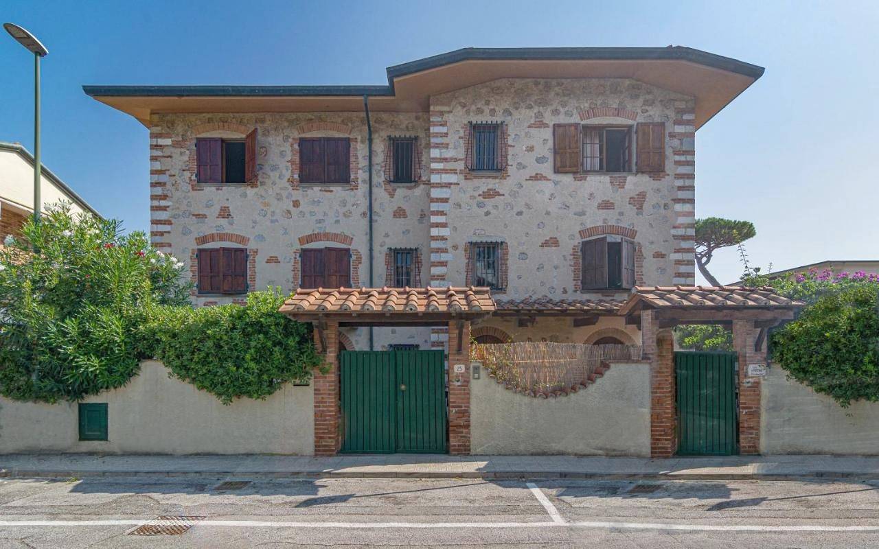 Villa Il Fortino in Lido di Camaiore, Camaiore