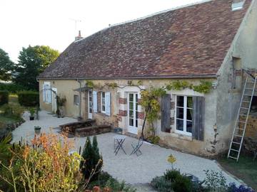 Cottage pour 2 personnes, avec jardin et vue dans Treigny-Perreuse-Sainte-Colombe