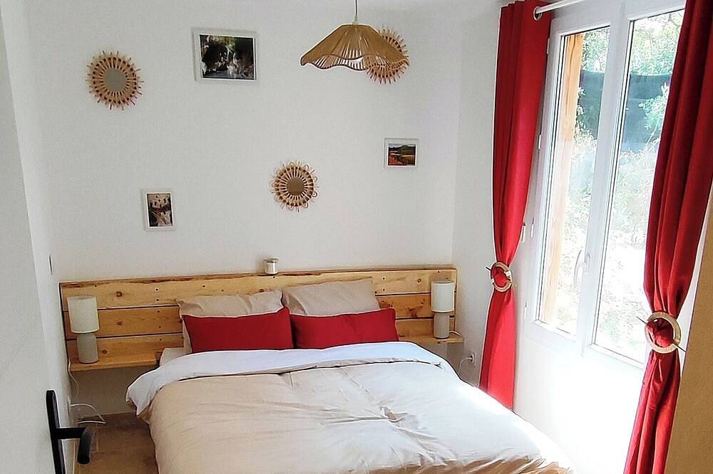 Geheel appartement, Unusual accommodation T3 in Saint-Mitre-les-Remparts, Istres en omgeving