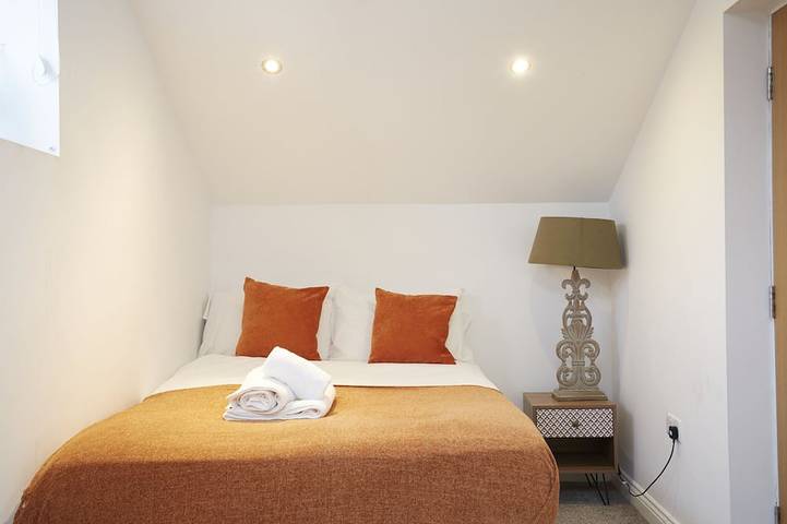 Apartment for 6 people in Huddersfield