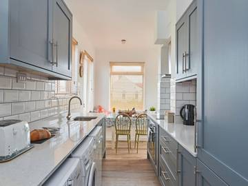 Holiday Rental for 8 People in Widemouth Bay, Cornwall, Photo 4