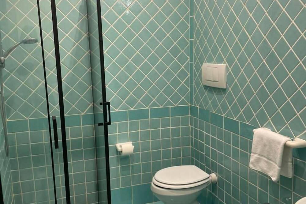 Entire apartment, Two-room apartment, large terrace, sea front (Camellia) in Anzio, Rome Province