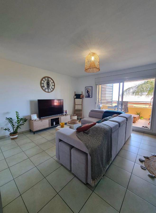 Gîte pour 4 personnes, avec terrasse et vue à Saint Gilles les Hauts - 4