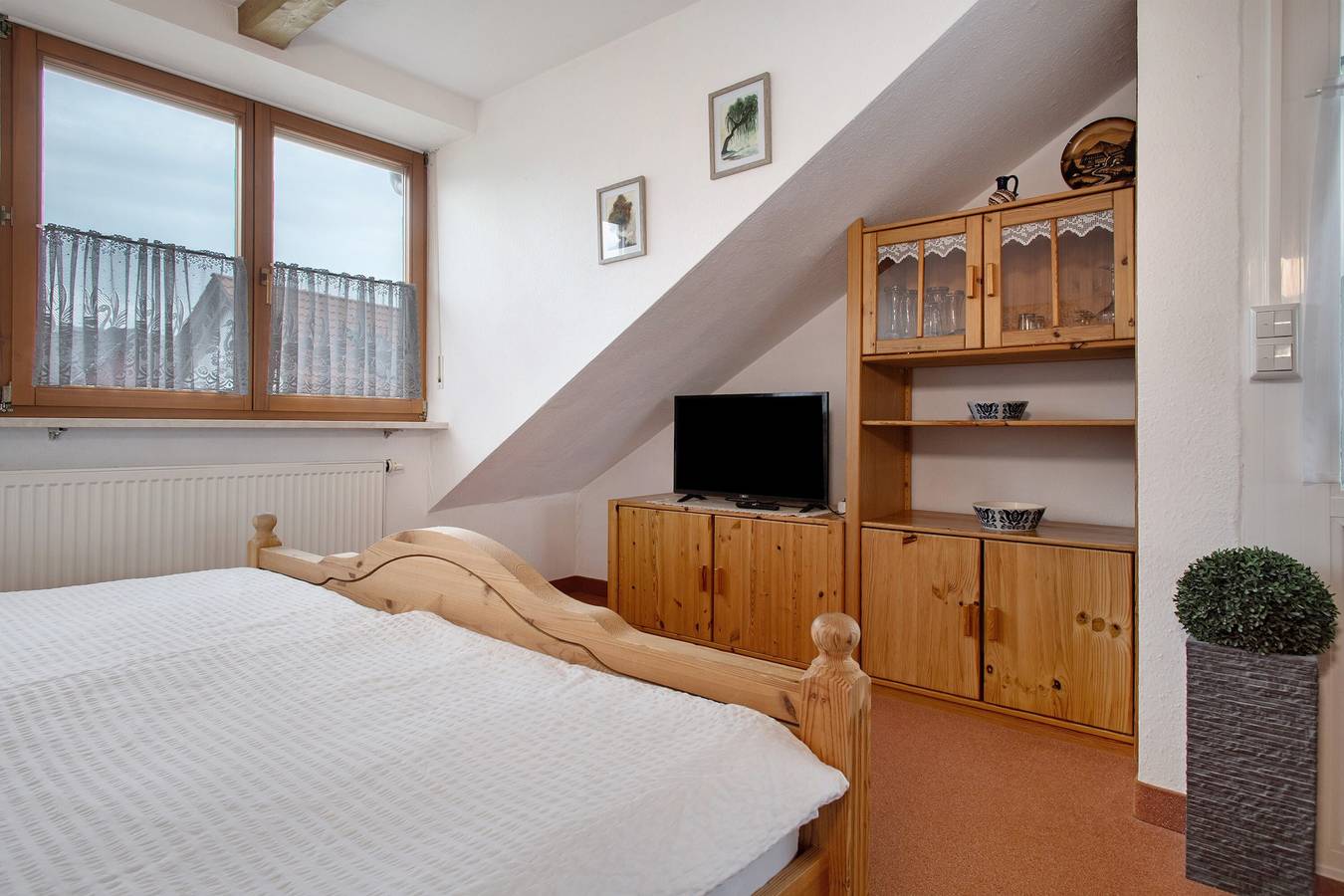 Zimmer 'Doppelzimmer 9, 2 Og' mit Balkon und Wi-Fi in Wasserburg (Bodensee), Bayerisch Schwaben