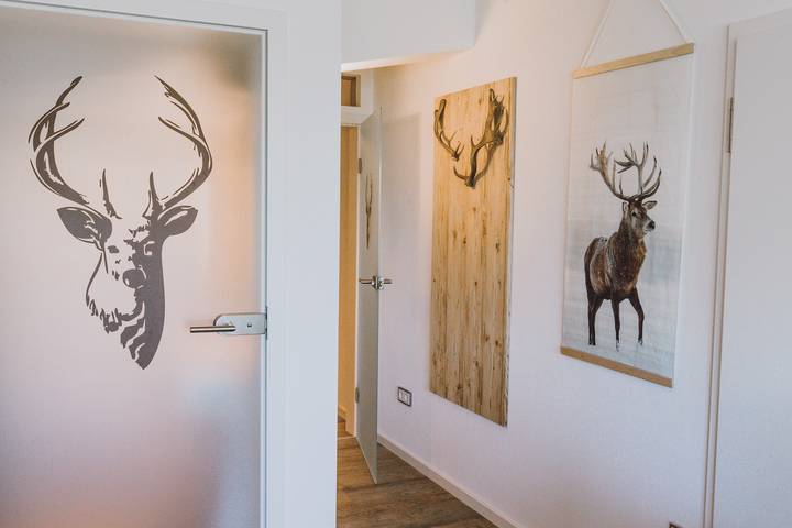Appartement entier, Appartement 'Deer' avec jardin commun, Wi-Fi et climatisation in Germaringen, Souabe (Bavière)