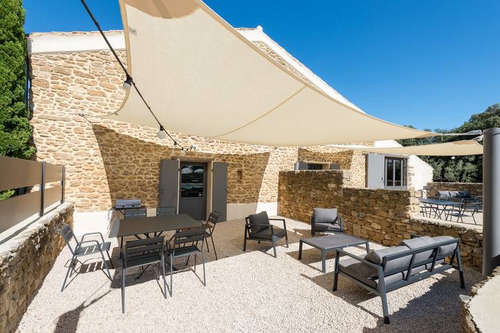 Gîte pour 6 personnes, avec piscine et terrasse à Suze-la-Rousse - 2