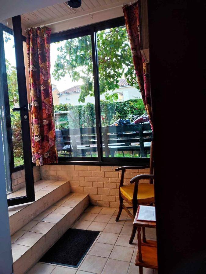 Gîte pour 4 personnes, avec jardin à Saint-Georges-lès-Baillargeaux - 2