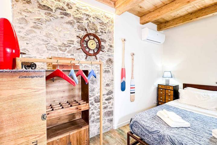 Entire apartment, Il Borgo del Silenzio - Vivo per Lei in Pianazza, La Spezia