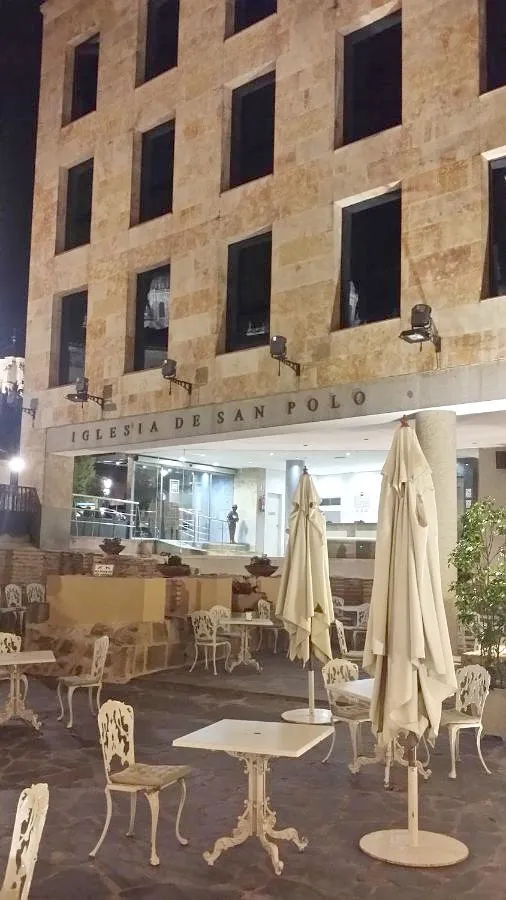 Hotel para 10 personas - 1