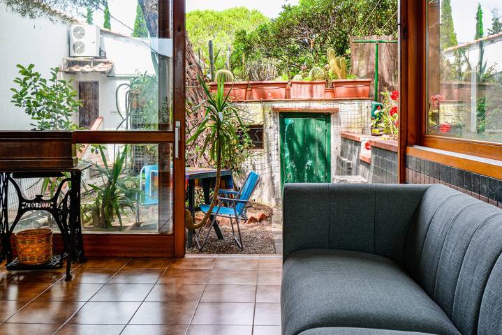 Ferienwohnung für 6 Personen, mit Balkon und Garten in La Pila