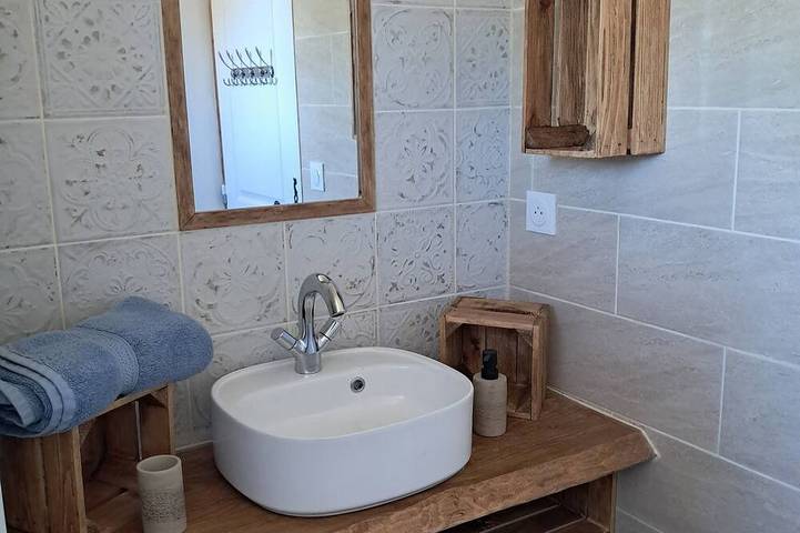 Gîte pour 4 personnes, avec piscine à Saint-Martin-de-Pallières - 4