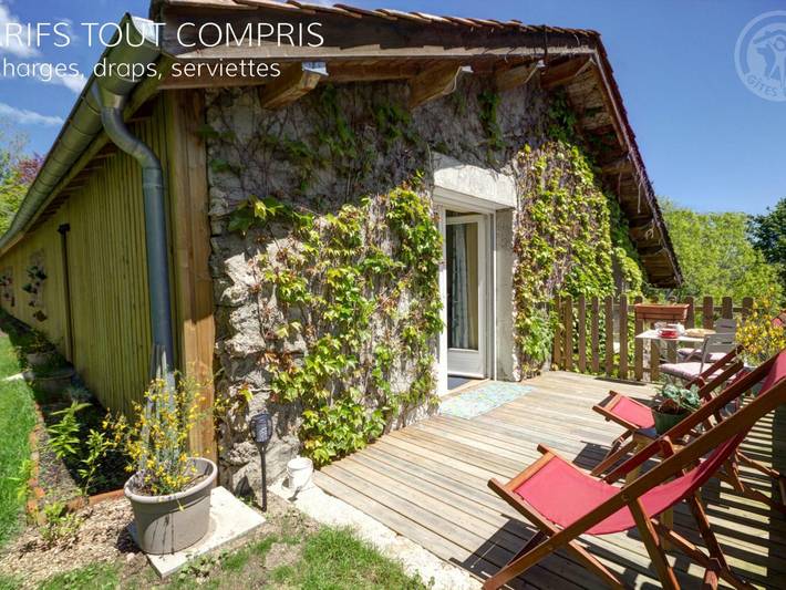 Gîte pour 2 personnes, avec Terrasse et Jardin à Lachaux
