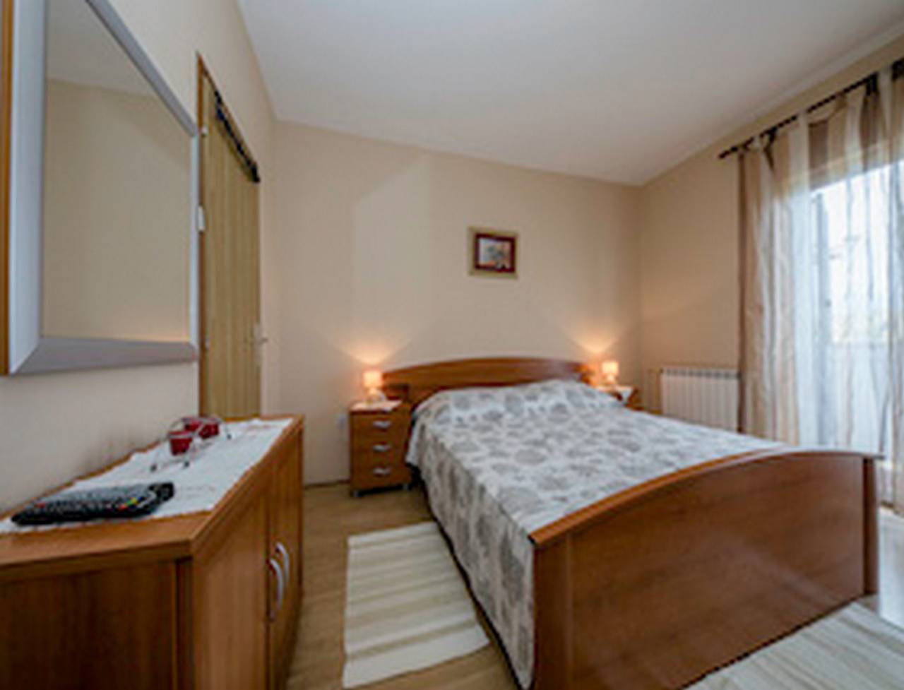 Apartments & Rooms Green Bay - Double Room with Balcony and Sea View (Room 3) in Kampor, Rab