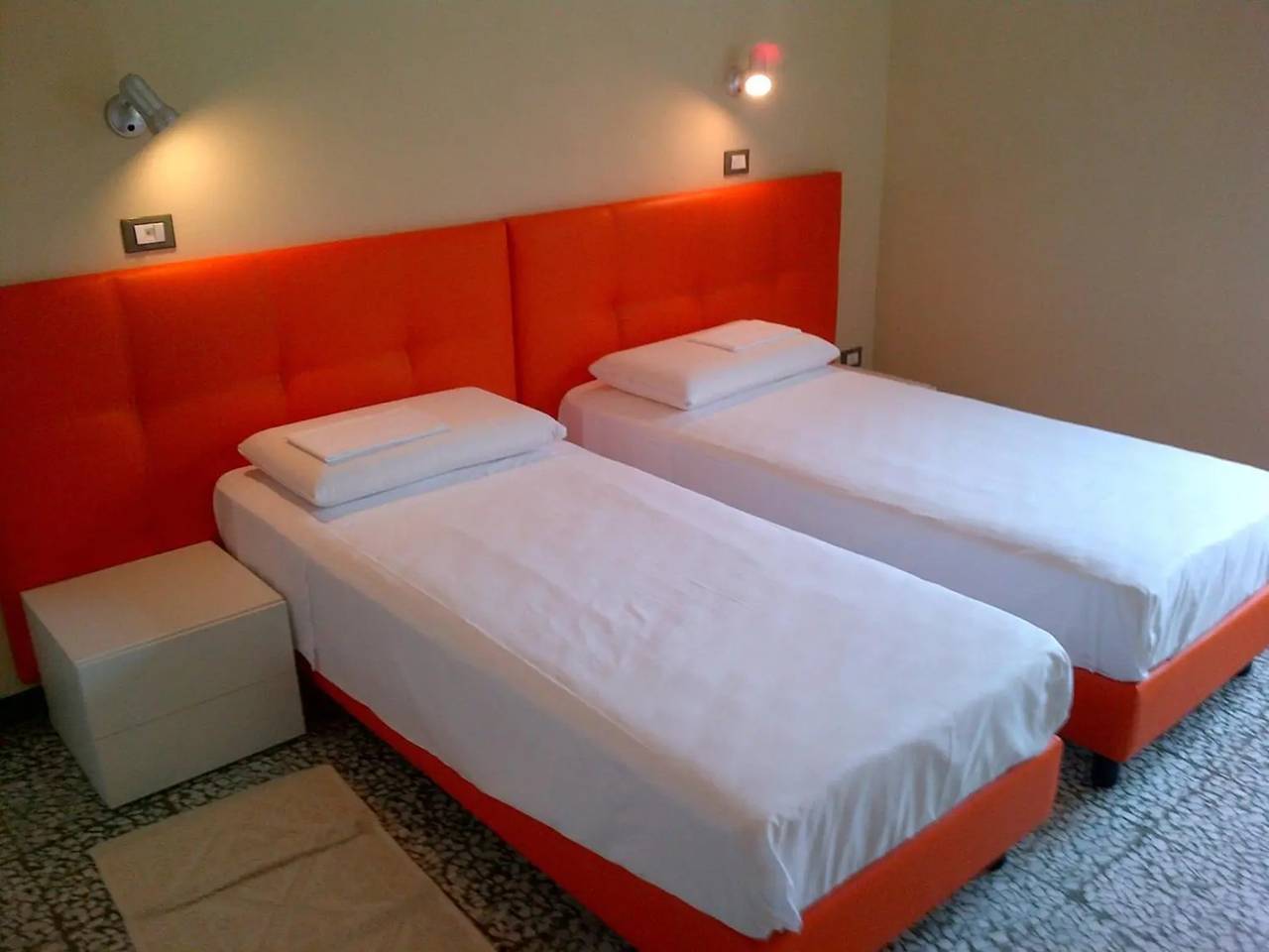 Ganze Wohnung, Ferienwohnung 'Studio 35' mit Balkon, Wi-Fi und Klimaanlage in Levanto, Levanto Kommune