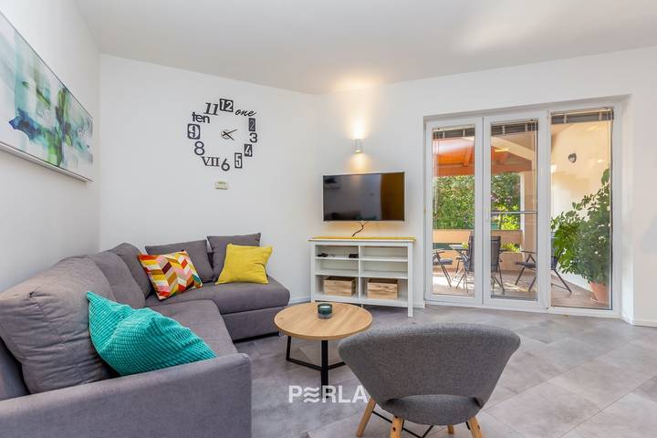 Appartement entier, Appartement Brina au rez-de-chaussée avec une terrasse agréable pres de Pula in Vinkuran, Côte Sud d'Istrie