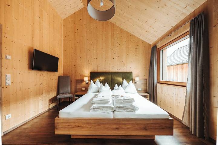 Ferienhaus für 4 Personen, mit Whirlpool und Garten sowie Sauna am Weissensee - 2