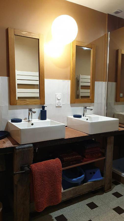 Location de vacances pour 9 personnes, avec jardin à Genneteil - 2