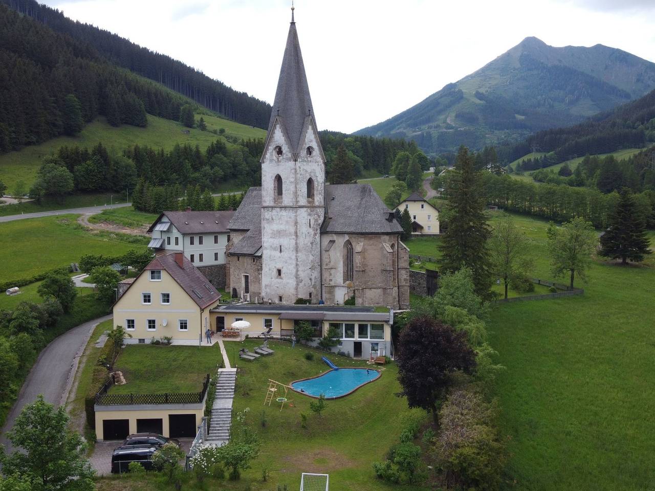 Charmantes Ferienhaus in Vordernberg mit Privatem Pool in Vordernberg, Östliche Obersteiermark