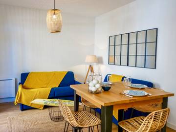 Gîte pour 3 personnes, avec terrasse dans Pereire