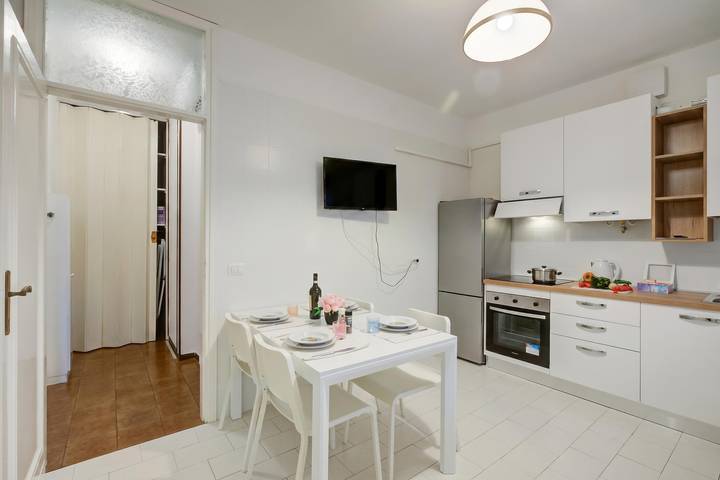 Ferienwohnung für 4 Personen, mit Terrasse und Kinderpool in Sirmione - 3