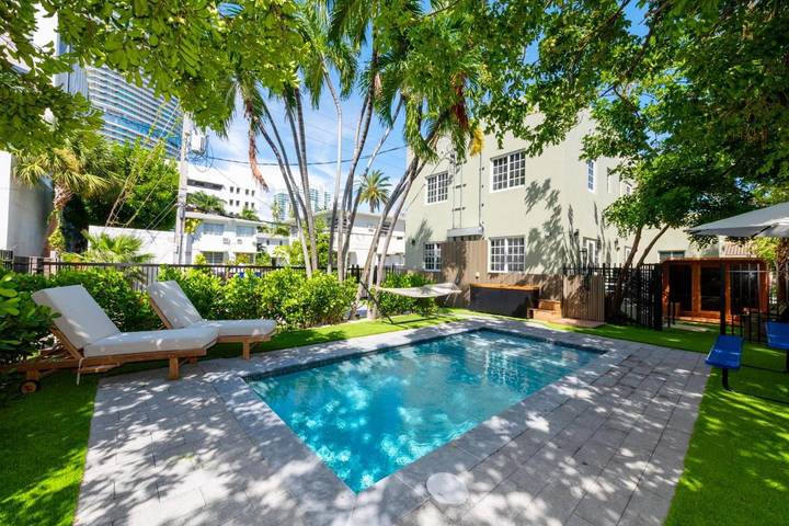 Villa pour 14 personnes, avec jacuzzi et piscine ainsi que sauna et jardin à Miami Beach - 2