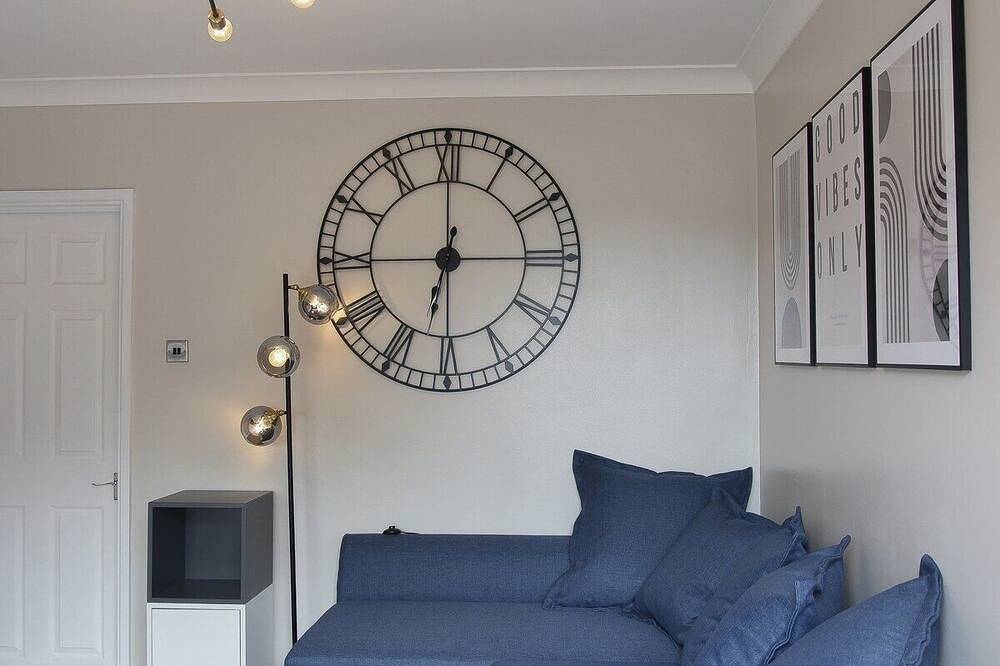 Stylish 3-Bed • Hot Tub • Free Parking • Contractors in Colchester, Essex