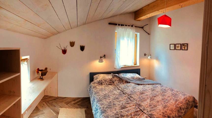 Location de vacances pour 2 personnes, avec jardin ainsi que vue et terrasse à Kobarid - 4