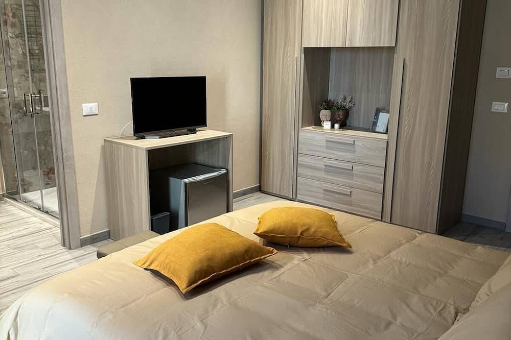 Appartement entier, Cava Del Sol: vacation home with pool and 3 rooms with private baths in Augusta (Sicile), Augusta (Commune)