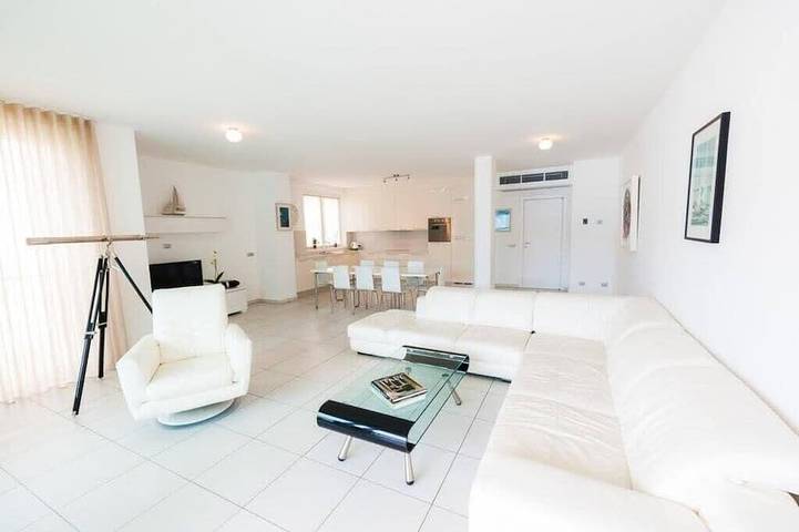 Ferienwohnung für 8 Personen, mit Whirlpool und Pool sowie Terrasse - 1