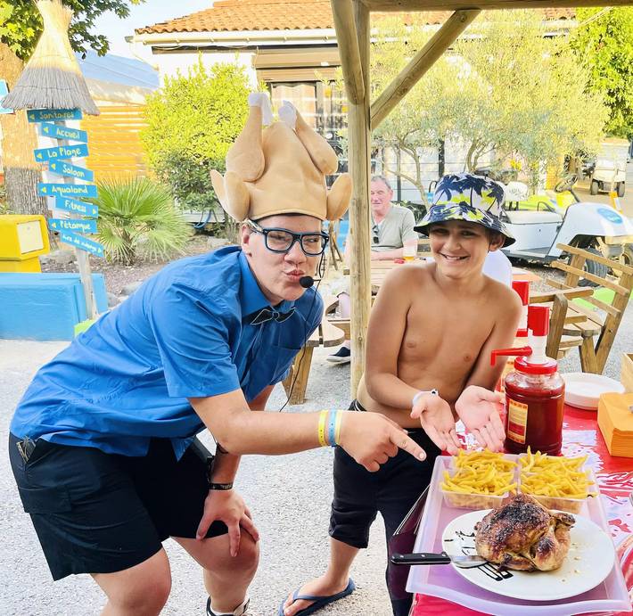 Mobil home pour 6 personnes, avec terrasse et sauna