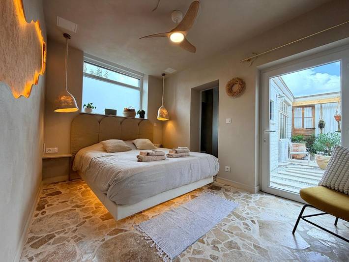 Gîte pour 2 personnes, avec Jacuzzi ainsi que Terrasse et Jardin dans Wervicq-Sud