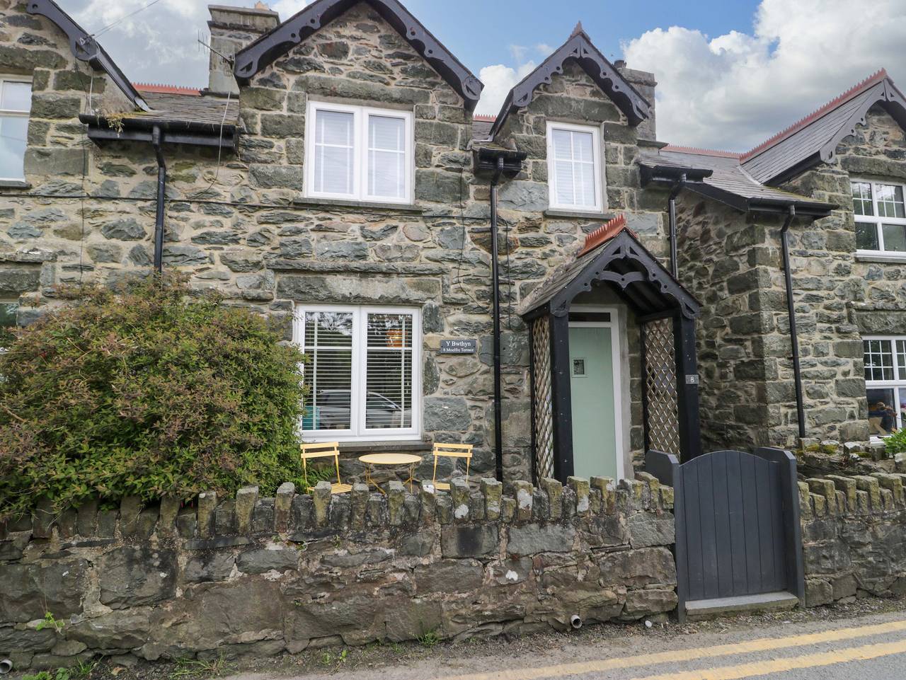 Y Bwthyn in Llanbedr, Snowdonia