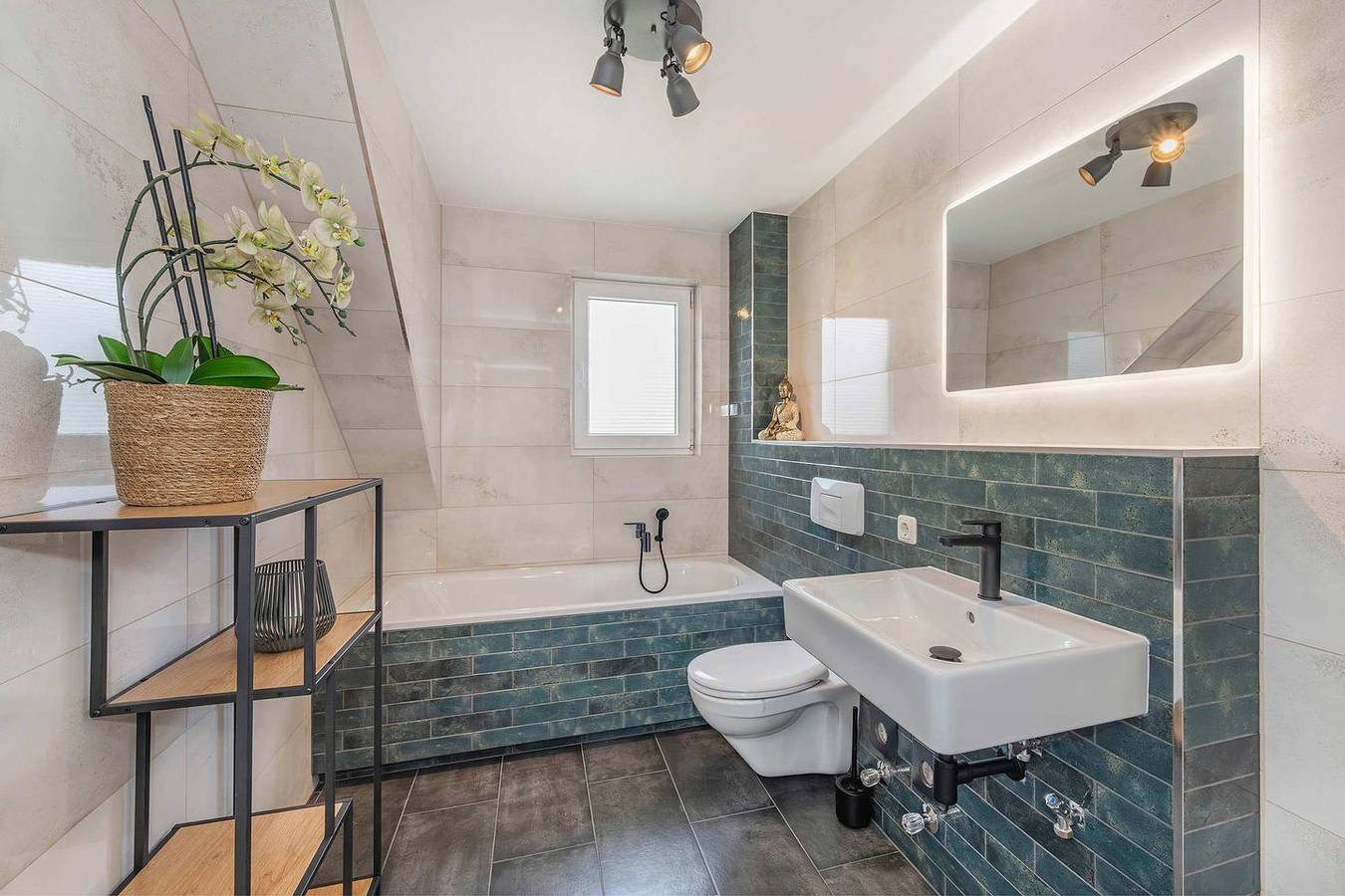 Ganze Wohnung, Familienfreundliche Ferienwohnung in Kölpinsee strandnah mit Balkon in Kölpinsee, Loddin