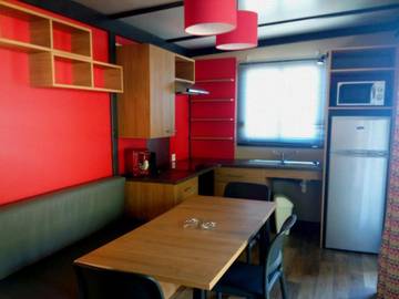 Chalet pour 4 Personnes dans Vic-sur-Cère, Parc naturel régional des Volcans d'Auvergne, Photo 4