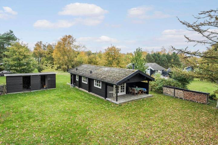 Ferieudlejning for 4 personer, med Terrasse på Samsø