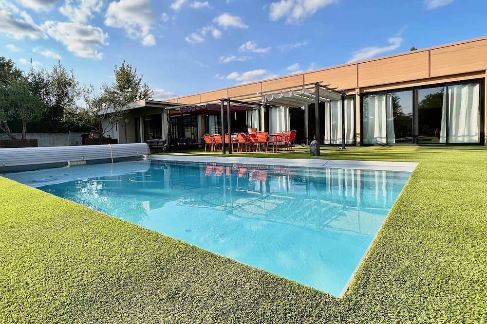 L'atelier Insolite - Heated Pool in Montauban, Tarn y Garona
