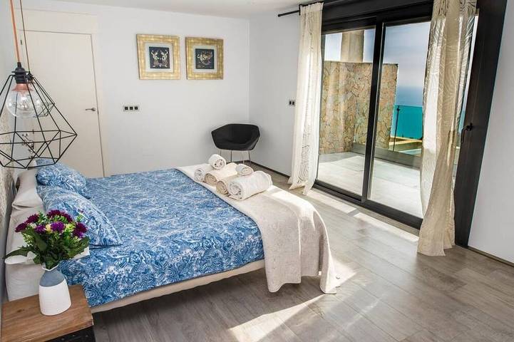 Villa für 9 Personen, mit Pool und Whirlpool sowie Terrasse an der Costa Tropical - 3