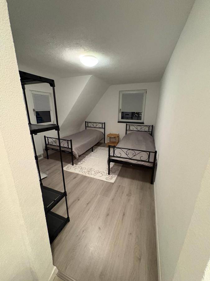 Gîte pour 5 personnes, avec terrasse, adapté aux familles à Brackenheim