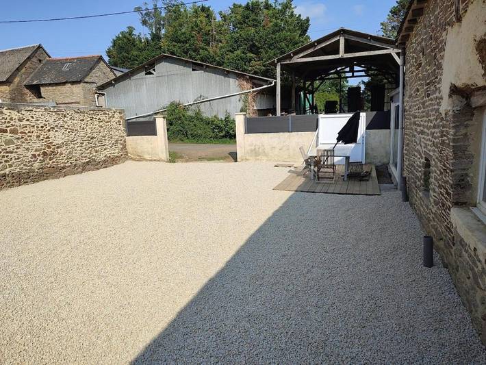 Location de vacances pour 6 personnes, avec terrasse, animaux acceptés à Trévron