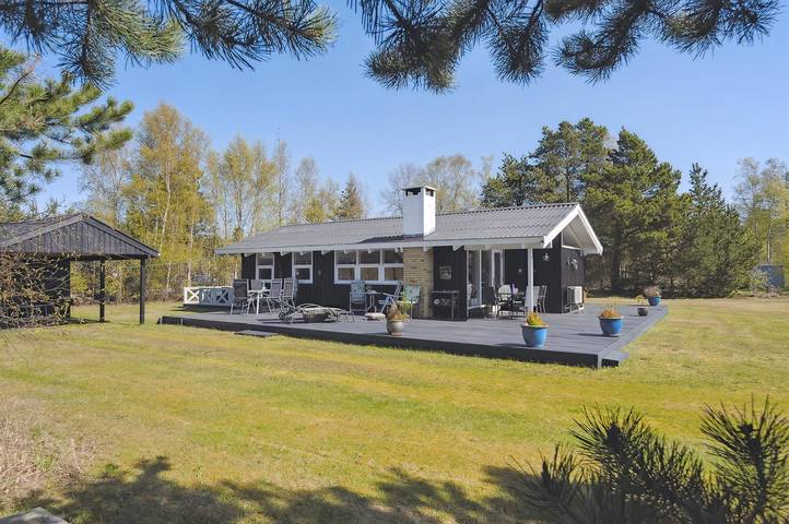 Ferienhaus für 6 Personen, mit Terrasse in Bratten