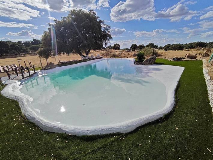 Casa rural para 6 personas, con Terraza y Jardín además de Piscina y Vistas al lago en Valdefuentes (desambiguación) - 3