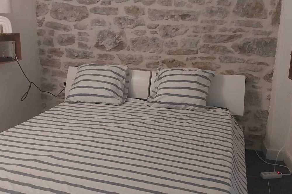 Appartement entier, Un p'tit coin vue mer sous la vigne in Ensuès-la-Redonne, Côte méditerranéenne (France)