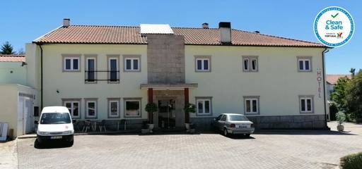 Gîte pour 2 personnes, avec jardin ainsi que piscine et vue dans Vimioso