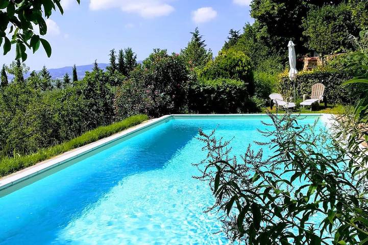 Ferienhaus für 6 Personen, mit Balkon und Garten