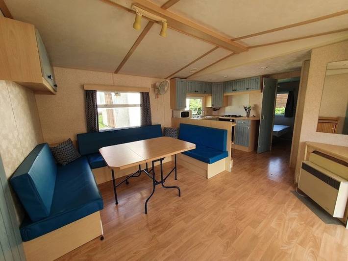 Camping pour 6 personnes, avec bassin pour enfant ainsi que terrasse et piscine dans Haute-Garonne - 3