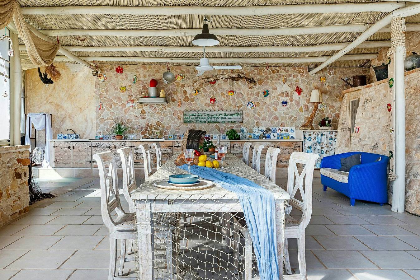 Trullo mit Meerblick und natürlichem Pool in Molfetta, Bari Provinz
