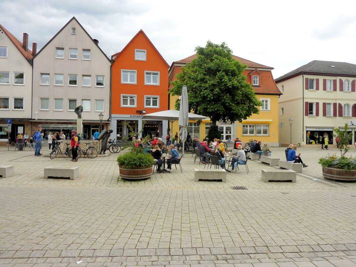 Ferienwohnung für 3 Personen, mit Ausblick und Balkon in Ebermannstadt