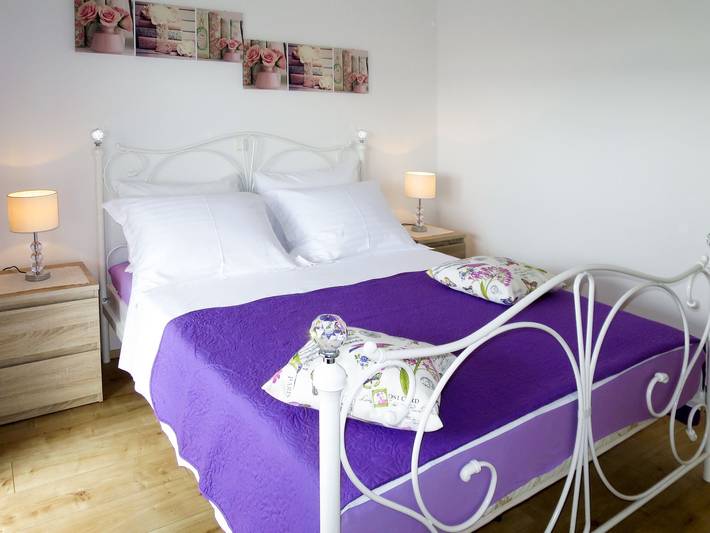 Ferienhaus für 5 Personen, mit Terrasse und Garten in Maslenica - 4