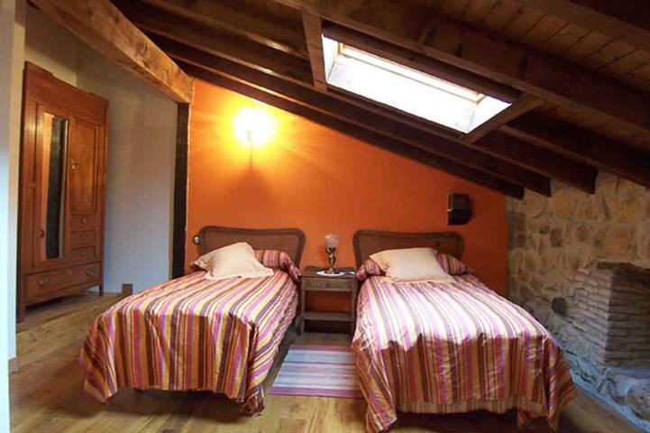 Maison de qualité à Northen Espagne, préfet de visist Cantabria côte et montagne in Puente Viesgo, Côte Cantabrienne