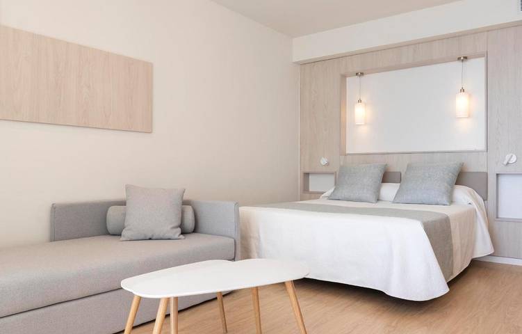 Hotel für 3 Personen, mit Balkon und Terrasse sowie Garten und Kinderpool in Calas de Mallorca - 3